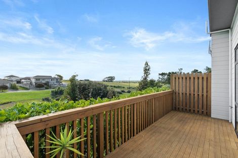 Photo of property in 3 Tarapuke Lane, Papakura, 2110