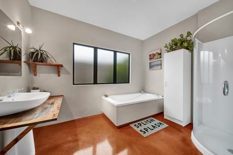 Photo of property in 35 Maire Street, Hawera, 4610