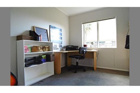 Photo of property in 118b Hutchinson Avenue, New Lynn, Auckland, 0600