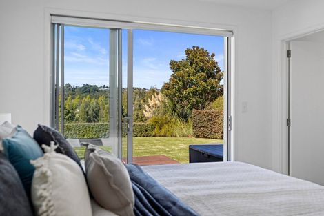 Photo of property in 49 Landing Drive, Pyes Pa, Tauranga, 3112