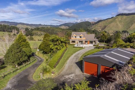 Photo of property in 37 Akatarawa Road, Reikorangi, Waikanae, 5391