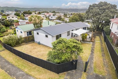 Photo of property in 184 Conclusion Street, Ascot Park, Porirua, 5024