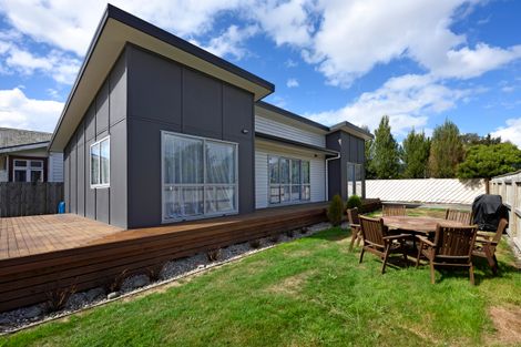 Photo of property in 93 Ellis Street, Brightwater, 7022