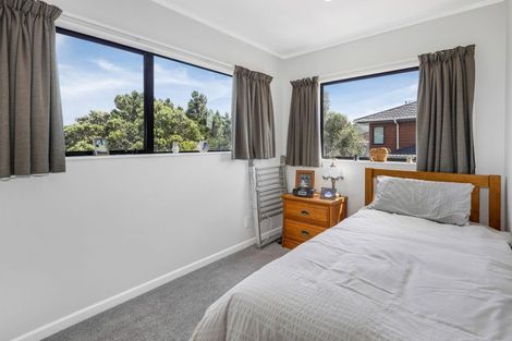 Photo of property in 5 Bay Lair Grove, Island Bay, Wellington, 6023