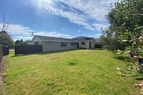 Photo of property in 10 Berwick Place, Mount Maunganui, 3116