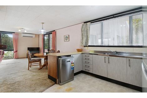 Photo of property in 2/86 Lynn Road, Bayview, Auckland, 0629