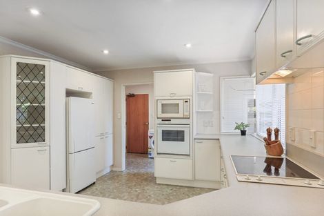 Photo of property in 4 Wardour Mews, Avonhead, Christchurch, 8042