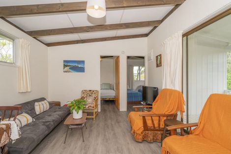 Photo of property in 37a Hardy Place, Cooks Beach, Whitianga, 3591