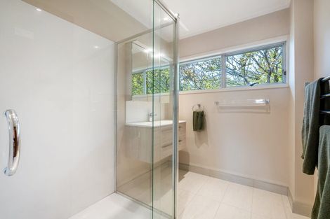 Photo of property in 2/371 East Coast Road, Mairangi Bay, Auckland, 0630