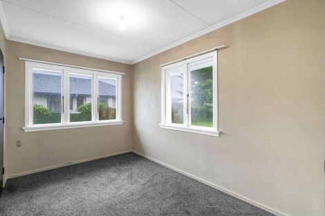 Photo of property in 37 Harvey Street, Grasmere, Invercargill, 9810
