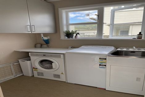 Photo of property in 274 Naenae Road, Naenae, Lower Hutt, 5011