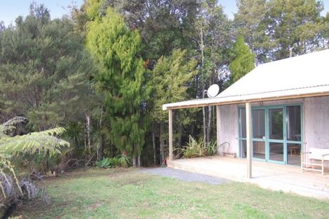 Photo of property in 330 Cowan Bay Road, Pohuehue, Warkworth, 0983