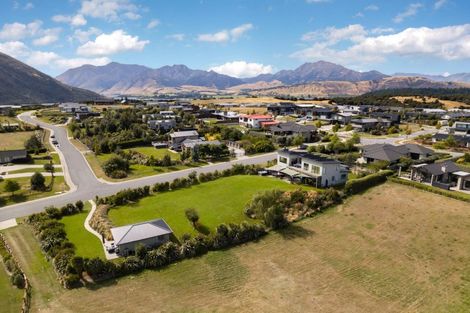 Photo of property in 28 Minaret Ridge, Wanaka, 9305