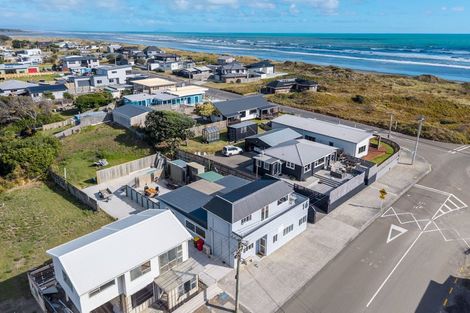 Photo of property in 16 Ocean Beach Street, Foxton Beach, Foxton, 4815