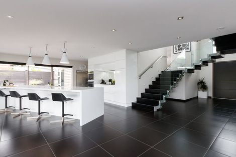 Photo of property in 25 Trent Avenue, Hokowhitu, Palmerston North, 4410