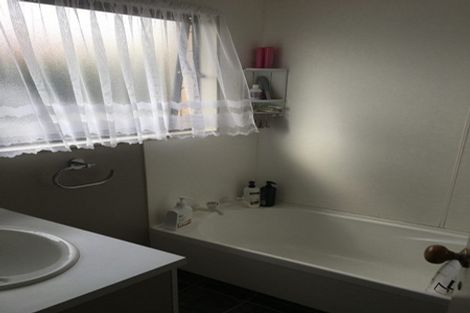 Photo of property in 17a Claridge Place, Mount Maunganui, 3116