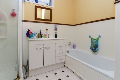 Photo of property in 44 Te Aute Road, Havelock North, 4130