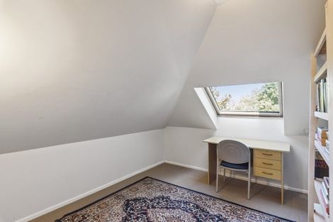 Photo of property in 22 Chilton Drive, Paraparaumu, 5032