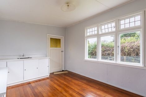 Photo of property in 324 Te Moana Road, Waikanae, 5036