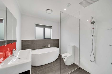 Photo of property in 44 Mcneil Street, Balclutha, 9230