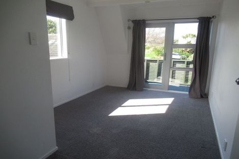 Photo of property in 13 Moa Road, Raumati Beach, Paraparaumu, 5032