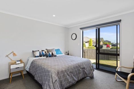 Photo of property in 15 Ponga Place, Papamoa Beach, Papamoa, 3118