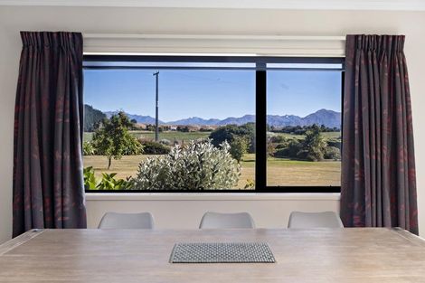 Photo of property in 20 Church Road, Luggate, Cromwell, 9383