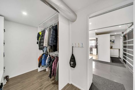 Photo of property in 44 Mcneil Street, Balclutha, 9230