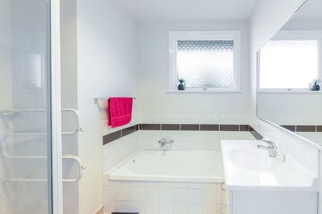 Photo of property in 18 Cavendish Road, Casebrook, Christchurch, 8051