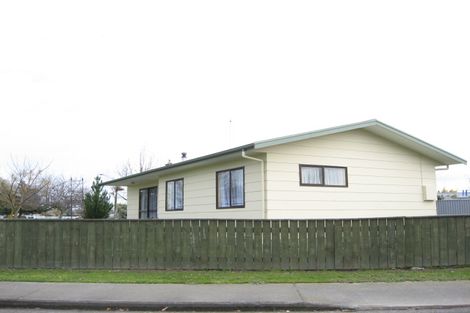 Photo of property in 1 Walton Place, Flaxmere, Hastings, 4120