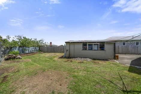 Photo of property in 63 Myers Road, Manurewa East, Auckland, 2102