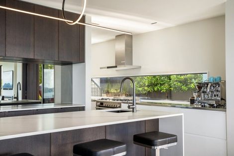 Photo of property in 14 Shalimar Crescent, Khandallah, Wellington, 6035