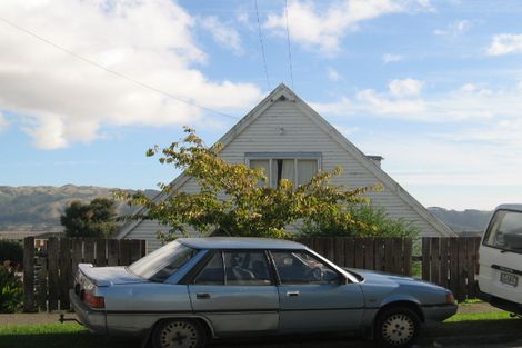 Photo of property in 24 Aberfeldy Street, Cannons Creek, Porirua, 5024