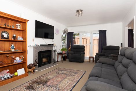 Photo of property in 86 Universal Drive, Henderson, Auckland, 0610
