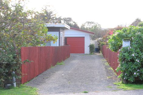 Photo of property in 7 Waimarie Avenue, Paraparaumu, 5032