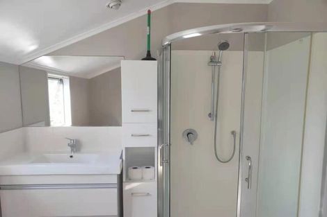 Photo of property in 1/227 Sunset Road, Sunnynook, Auckland, 0632