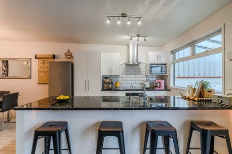 Photo of property in 27 Gilkison Street, Halfway Bush, Dunedin, 9010