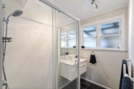 Photo of property in 2/34 Maclean Street, Wallaceville, Upper Hutt, 5018