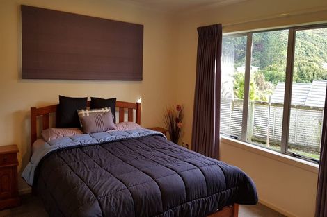 Photo of property in 16 Eastcott Grove, Churton Park, Wellington, 6037