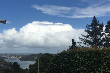 Photo of property in 1/4 Pemberton Avenue, Bayview, Auckland, 0629