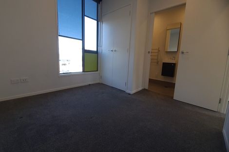 Photo of property in 1/2 Walsall Street, Avondale, Auckland, 1026