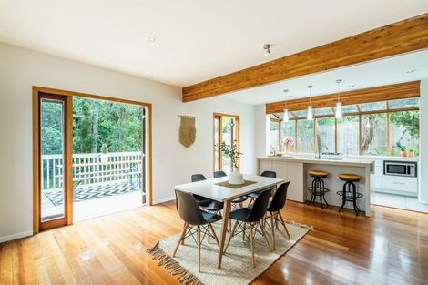 Photo of property in 108 Island Bay Road, Beach Haven, Auckland, 0626