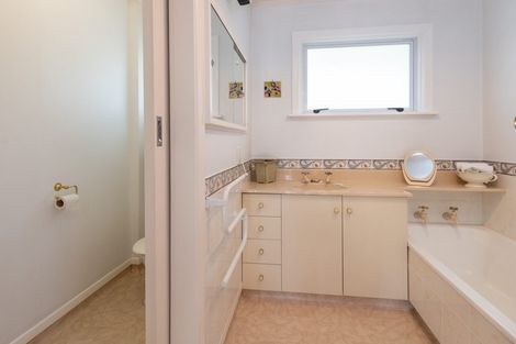 Photo of property in 31 Devon Street, Stoke, Nelson, 7011