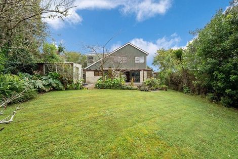Photo of property in 1/5 Flavia Close, Torbay, Auckland, 0630