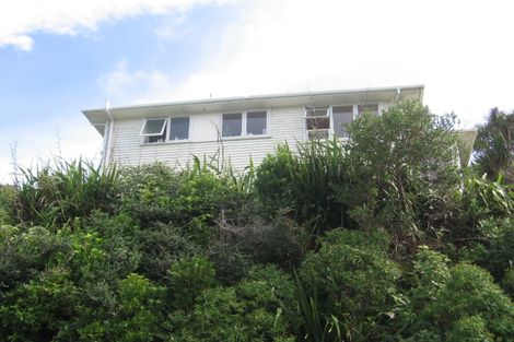 Photo of property in 3 Chequers Way, Crofton Downs, Wellington, 6035