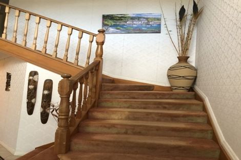 Photo of property in 8 Capistrano Mews, Goodwood Heights, Auckland, 2105