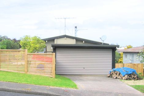 Photo of property in 24a Fairway Avenue, Red Beach, 0932