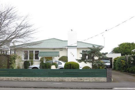 Photo of property in 208 Carrington Street, Vogeltown, New Plymouth, 4310