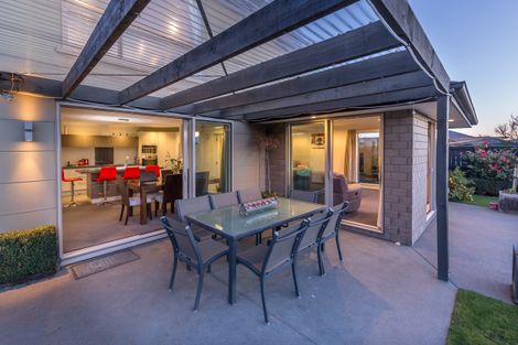 Photo of property in 32 Date Crescent, Aidanfield, Christchurch, 8025