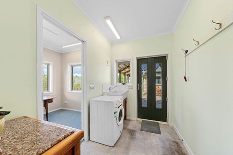 Photo of property in 40 Maunga Heights, Hurworth, New Plymouth, 4371